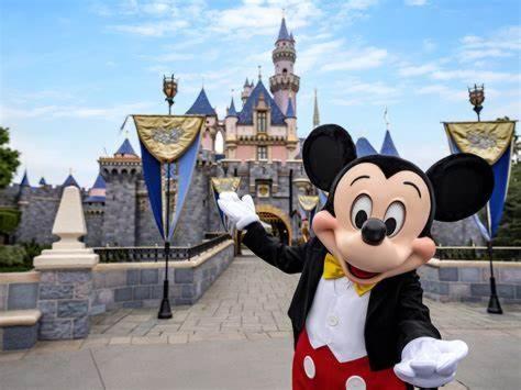 Paris-Disney - Studio 1 Min Gare Биси Сен Жорж Екстериор снимка
